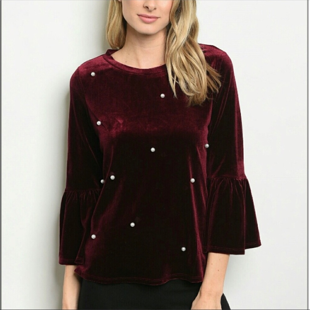 🎉Velvet Pearl Top**SALE**